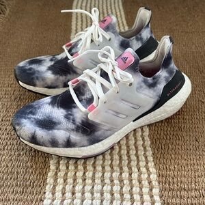 Adidas Ultraboost 22 Black White Pink Tie Dye HP3309 Running Shoes - Size 9